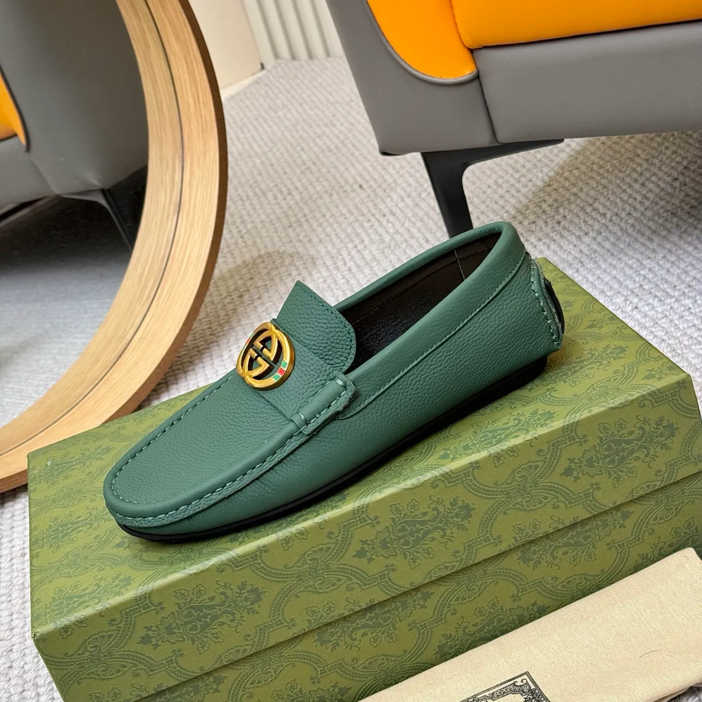 Men's shoes 💰420 (Yangli) Gucci* - the top version of Gucci classic beanie shoes! It is made of imported original cowhide and has a comfortable first layer of sheepskin lining! Original wear-resistant rubber outsole! High quality products! Size 38-46, with shoe dial, cloth bag, card